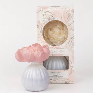 Flower Diffuser-Sweet Grace - Brand NEW!!